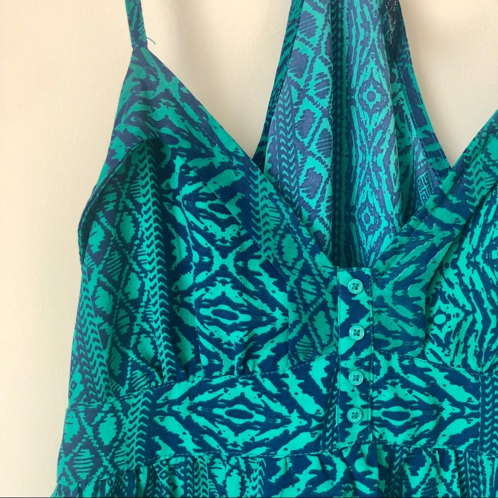 American Eagle V-Neck Tank Top Size S/P - Picture 2 of 7